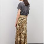 falda-satinada-estampado-animal (4)