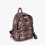 mochila-de-nylon-con-estampado-animal-print (1)