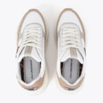 deportiva-con-suela-tipo-running-con-detalle-parche-combinada-en-diferentes-materiales-y-piel-5.jpg