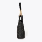 shopper-acolchada-con-mini-tachas-2.jpg