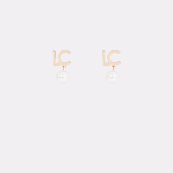 Pendientes con logotipo y perla Lola Casademunt