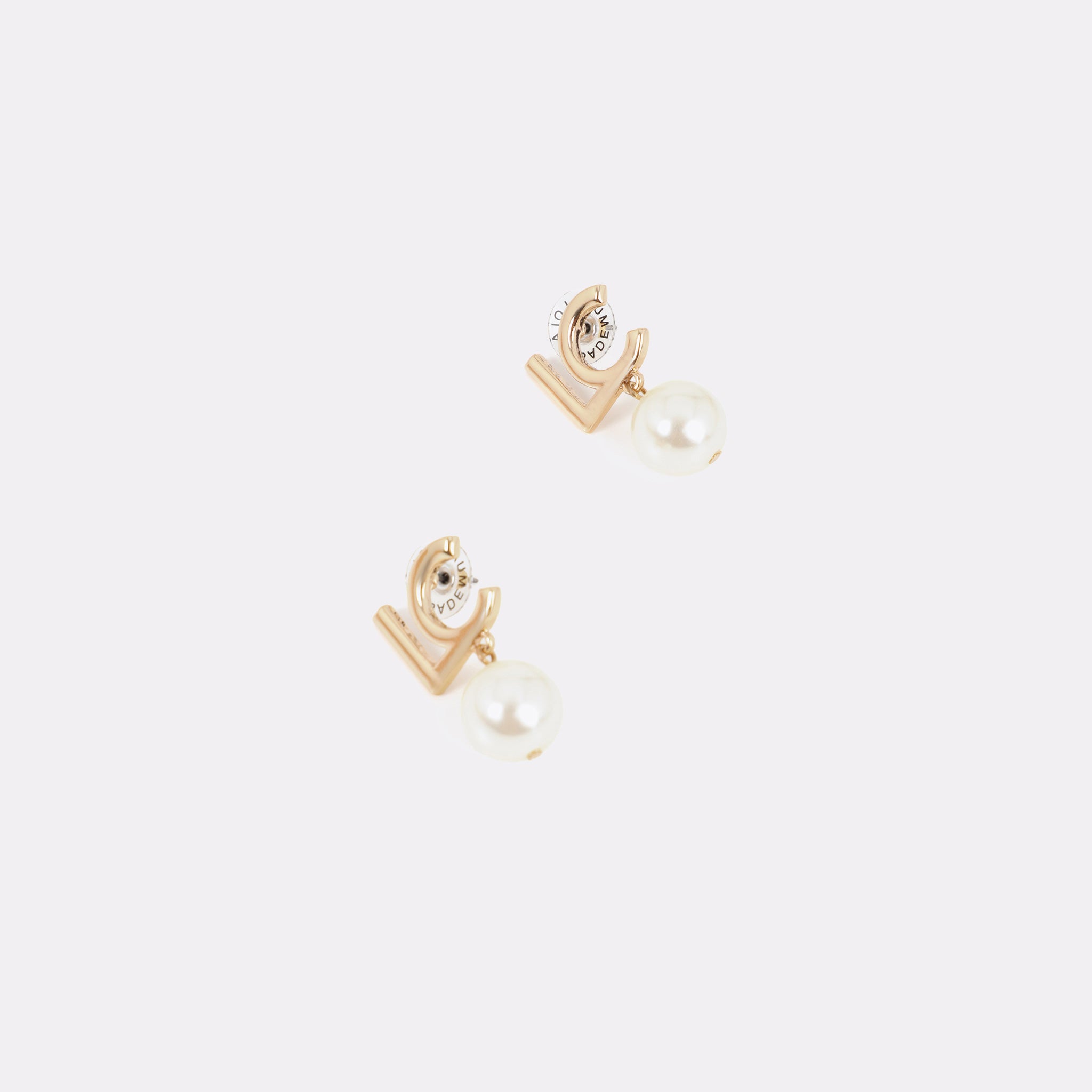 Pendientes con logotipo y perla Lola Casademunt